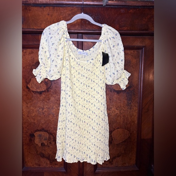 NWT Faithfull the Brand- Constantia Yellow Floral Puff Sleeve Dress. Size US 6 - Picture 5 of 12